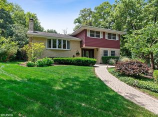 0S356 Summit Dr, Winfield, IL 60190