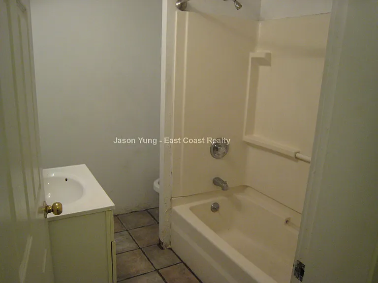 54 Egmont St #1 — Photo 30