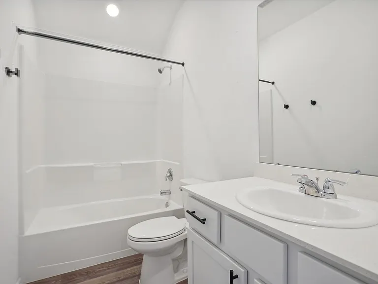 7807 Eagle Creek Ln — Photo 13