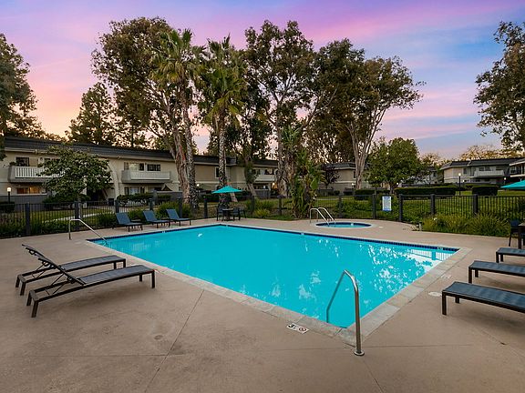 3rd image of 1800 W Hillcrest Dr #1488