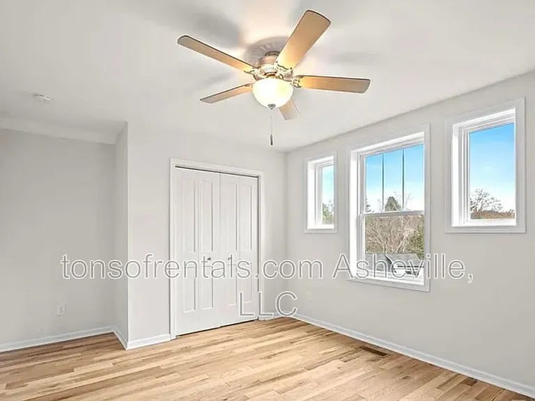 7 Berry Crest Ln — Photo 17