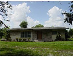 4th image of 3006 Fieldbrook Ln