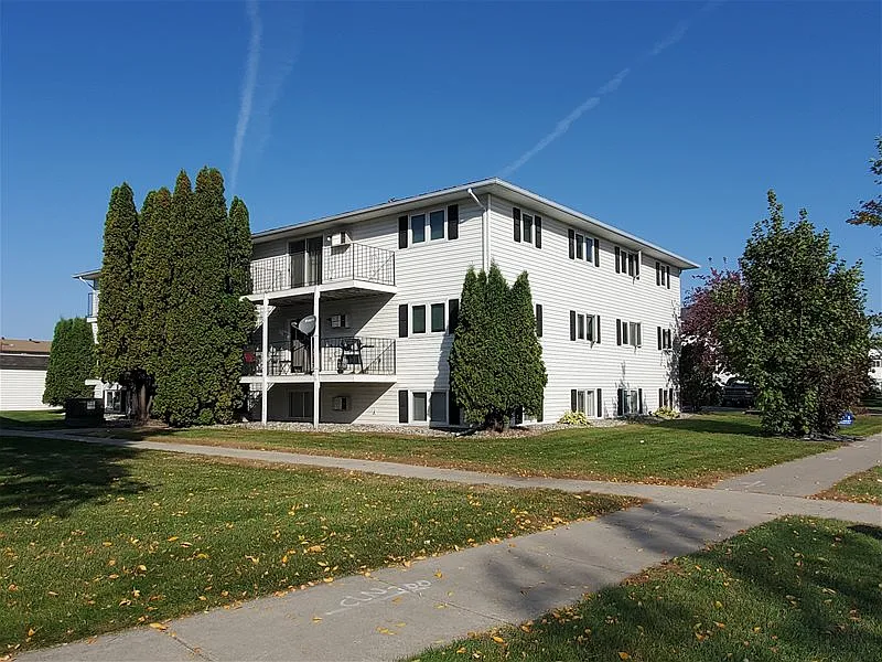 Building Photo - 2816 S 17th St #303