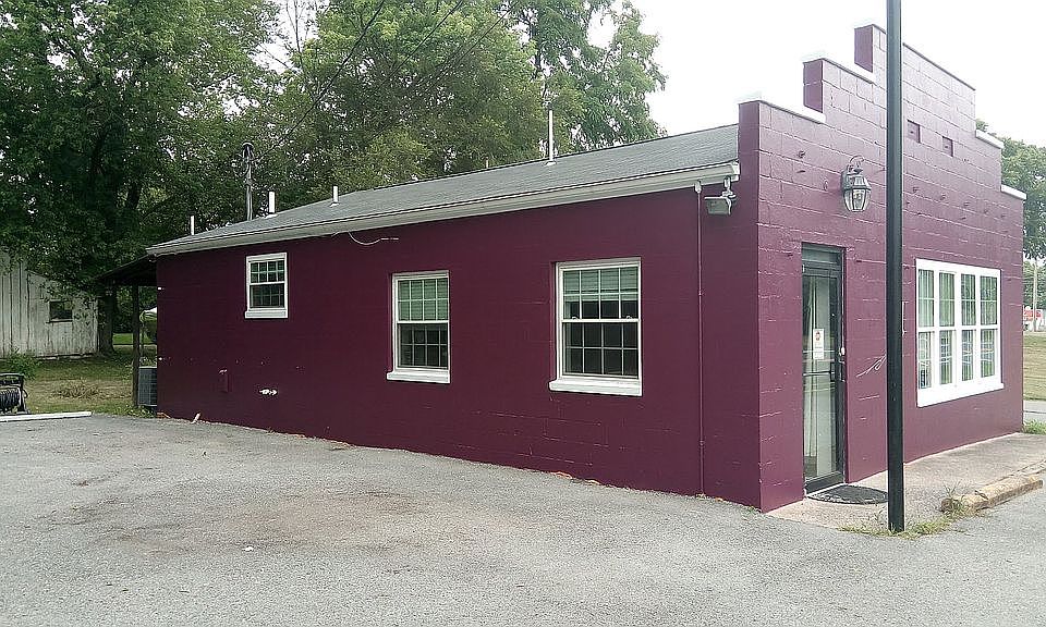 2nd image of 5558 Charles Town Rd