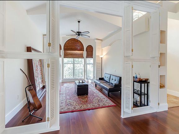 2nd image of 9223 Longfellow Pl