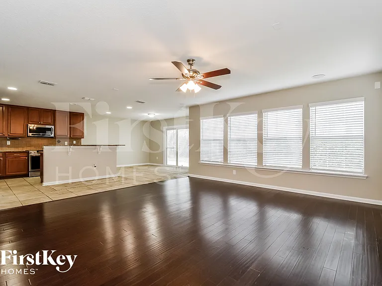 3889 Marsh Bluff Dr — Photo 4