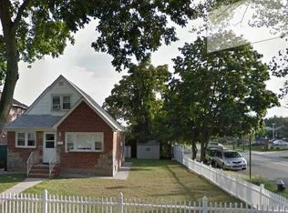 7604 265th St, New Hyde Park, NY 11040