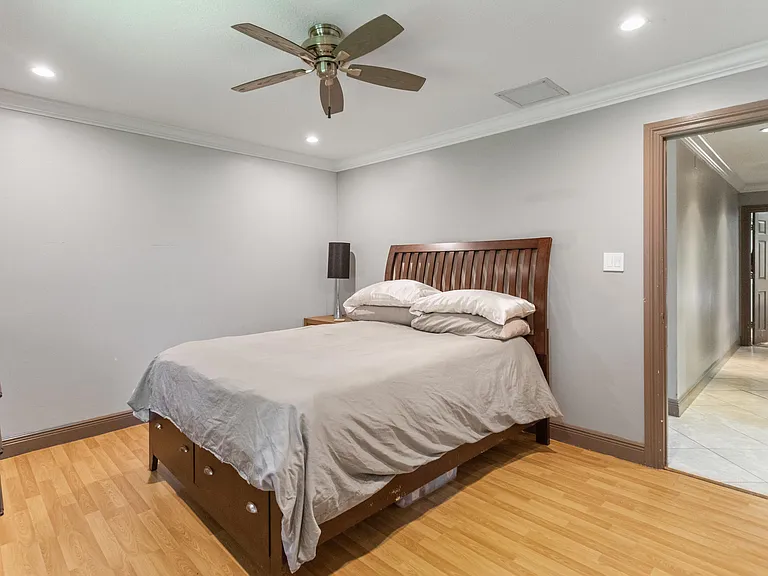4050 NW 7th Ln — Photo 8