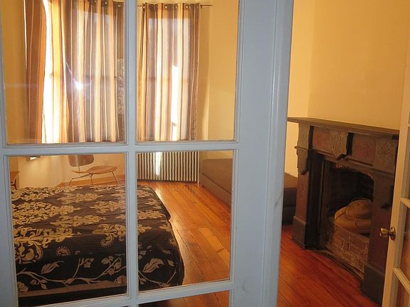 3rd image of 340 Summit Ave #2L