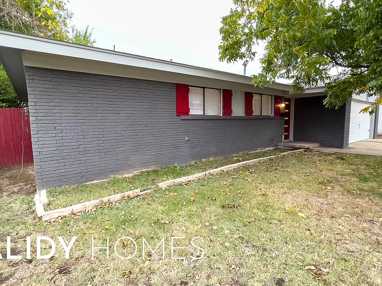 2714 Tottingham Rd — Photo 4