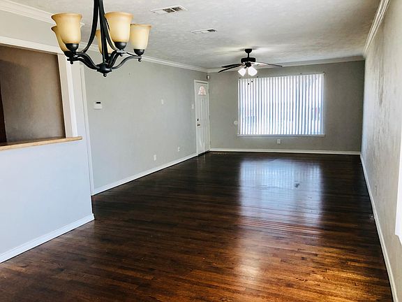2nd image of 2727 San Medina Ave