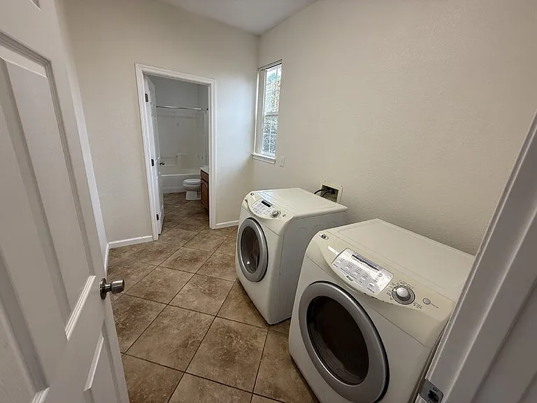 3329 San Jose Way — Photo 16