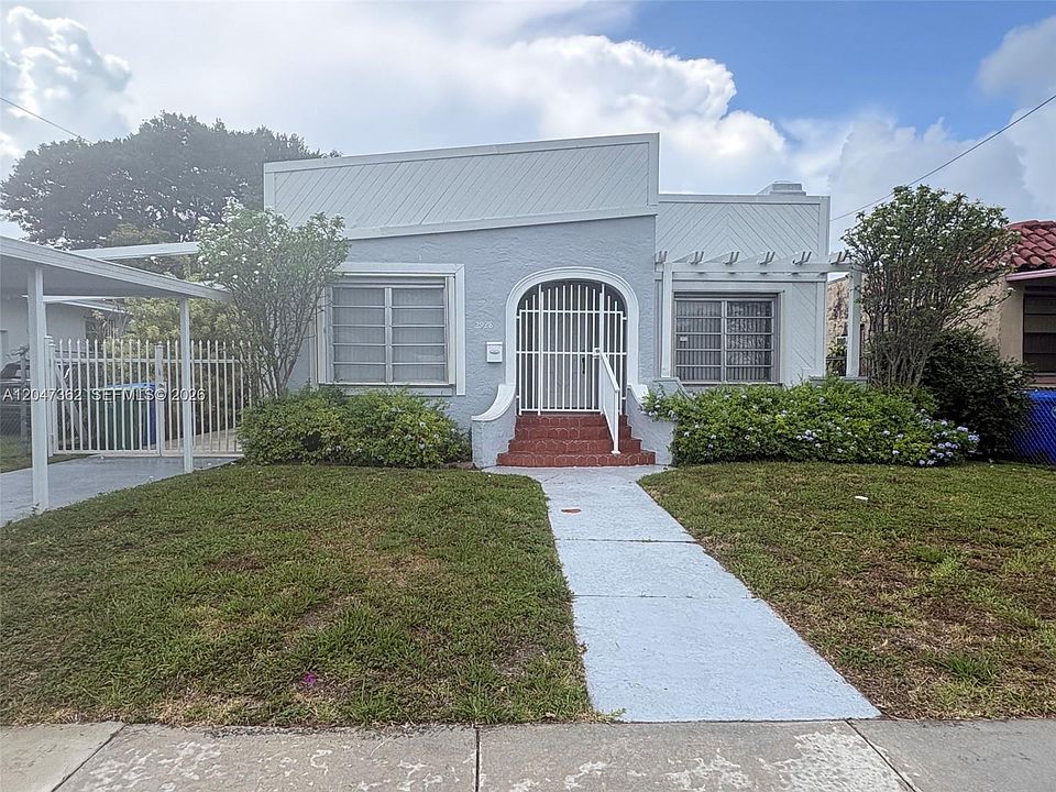1st image of 2928 SW 15th St