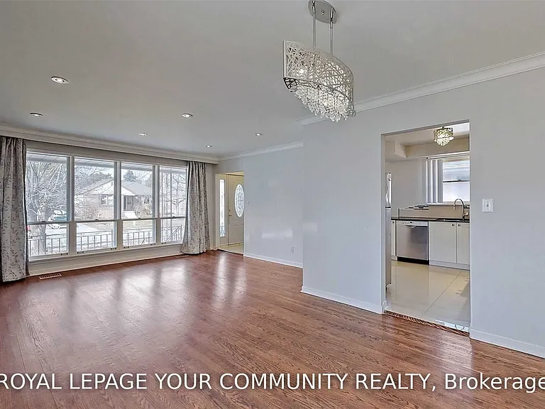 79 Patricia Ave #MAIN LEVEL — Photo 8
