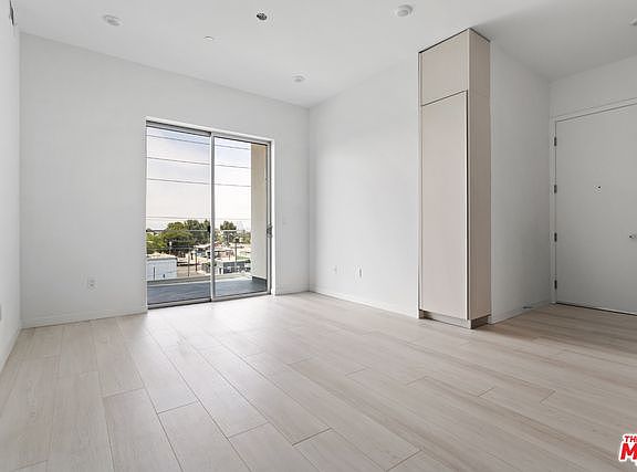 4th image of 1650 Sawtelle Blvd #101