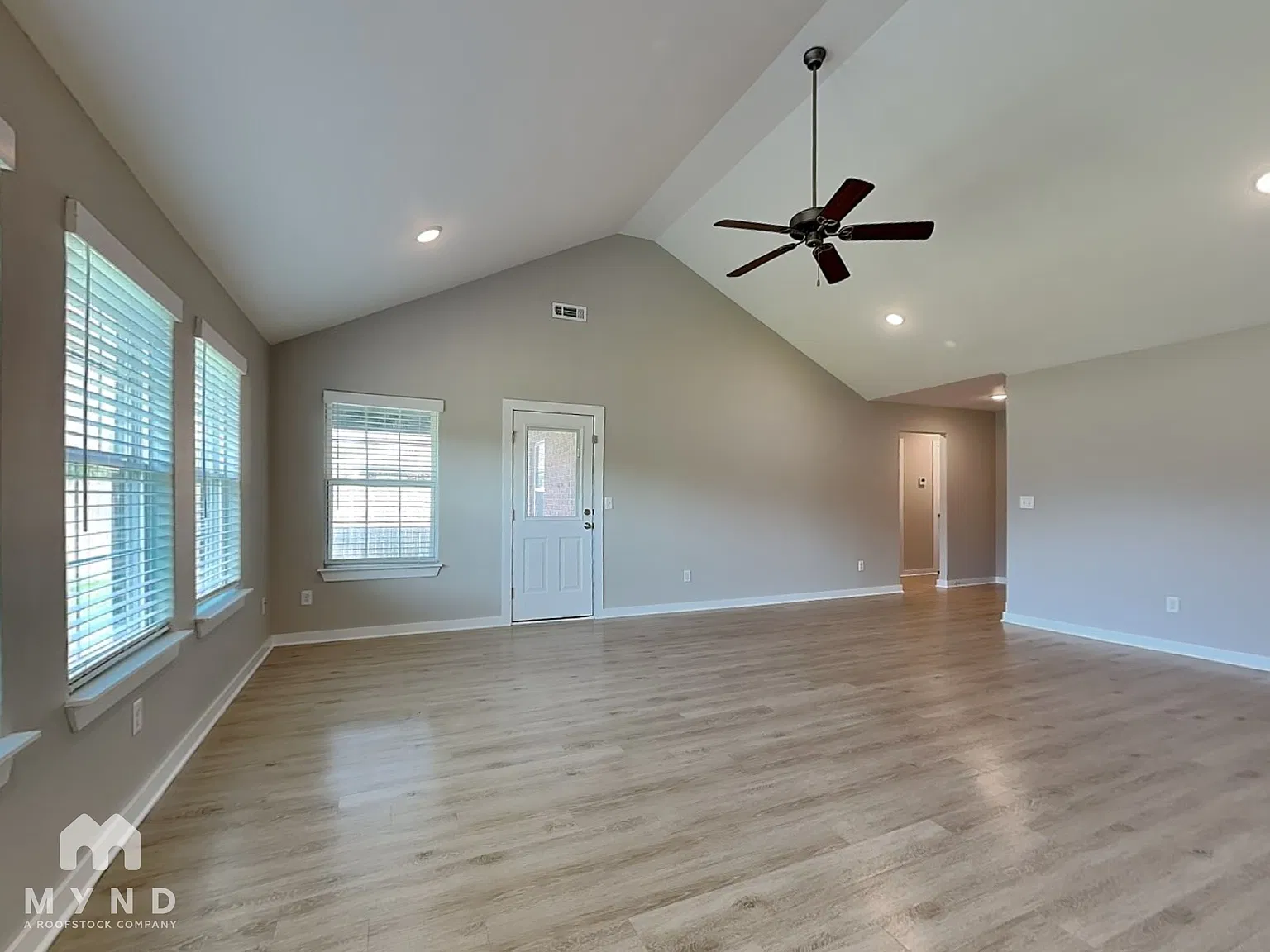 4 bed, 2.0 bath, 1687 sqft, $1,679 — Photo 3