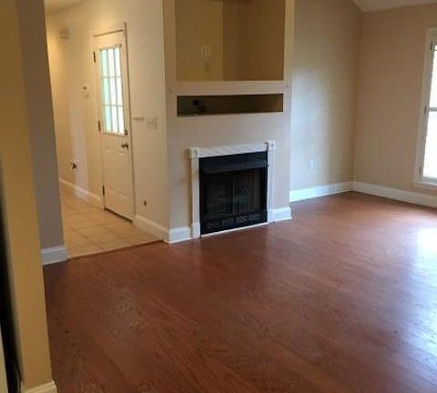 5th image of 213 S Shelbi Dr