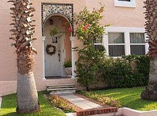 227 8th St, West Palm Beach, FL 33401