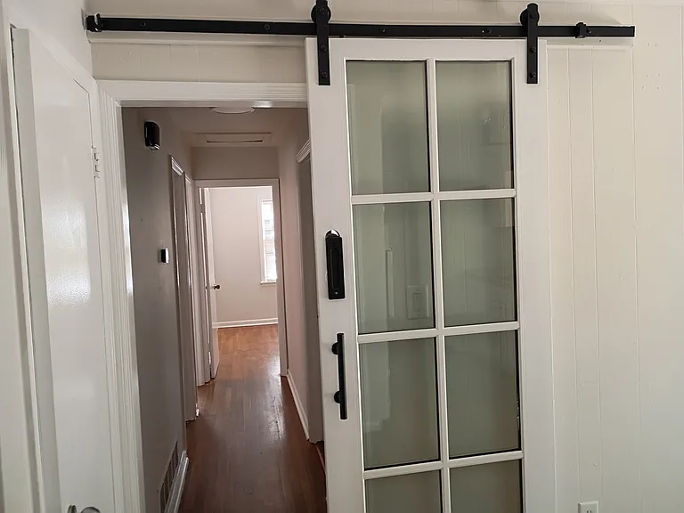2480 Woodland Dr NW — Photo 8