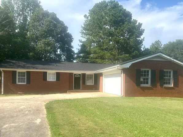 1822 Hallmark Dr, Griffin, GA 30223