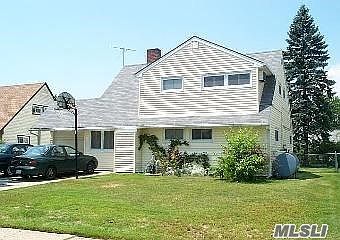 1st image of 23 Skylark Ln