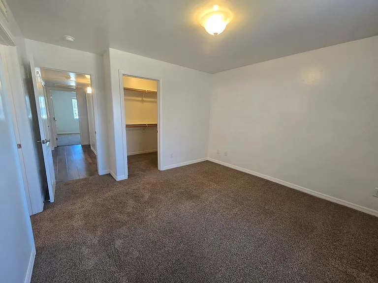 470 Serenity Ct #B — Photo 10