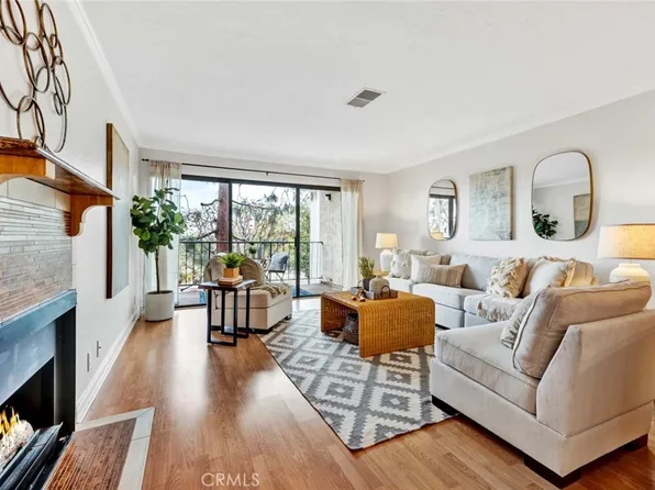 7214 Apricot Dr, Irvine, CA 92618