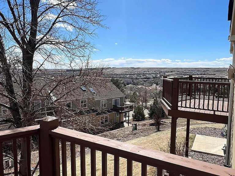 1730 Rockview Cir — Photo 5