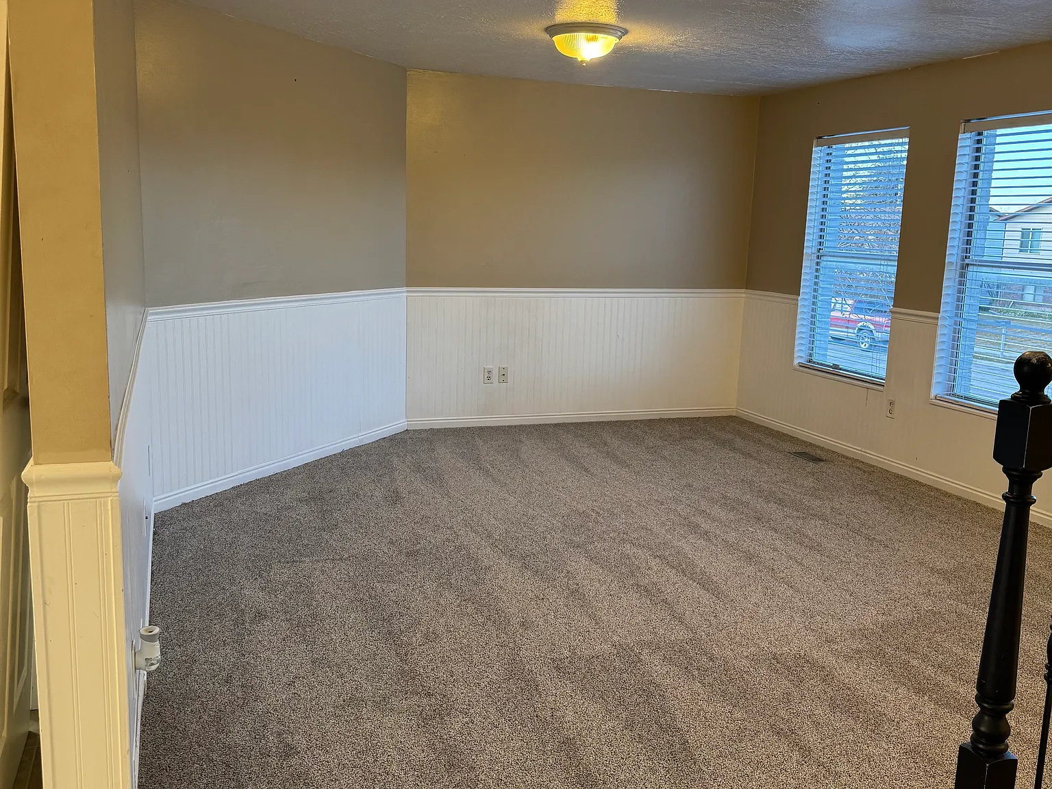 4 bed, 2060 sqft, $1,899 — Photo 4