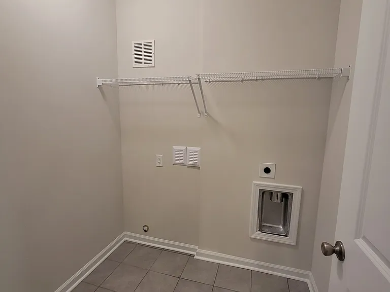 261 Crystal Ln — Photo 8