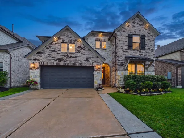 12535 Tamaron Dr, La Marque, TX 77568