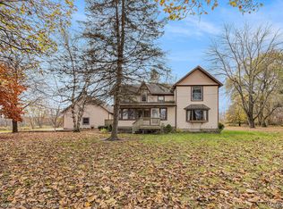 550 E Leonard Rd, Lakeville, MI 48367