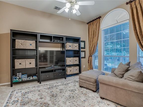 3rd image of 3313 Mosswood Dr