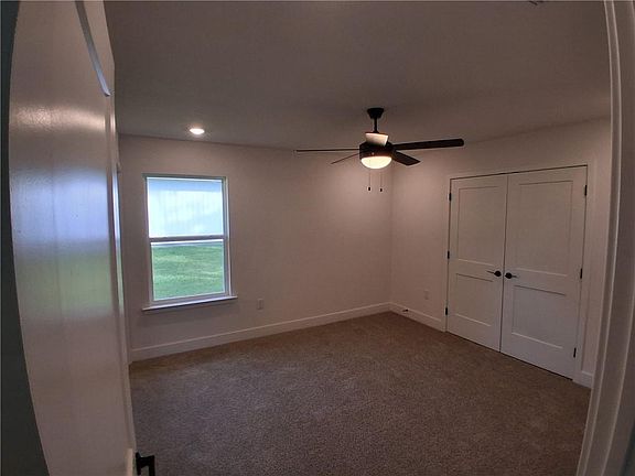 5th image of 8589 The Pines Of Dawes Dr