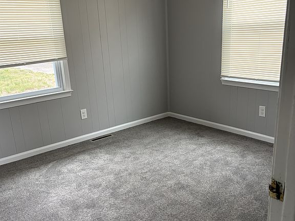 4th image of 4540 Cedar Point Ln #B