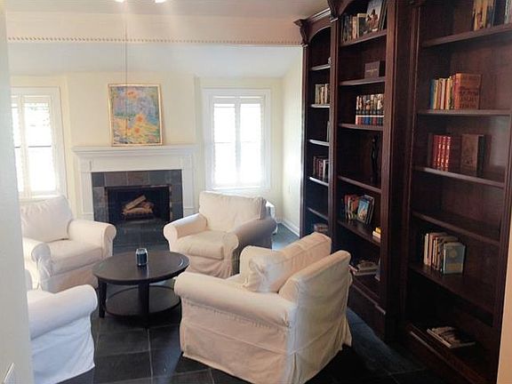 4th image of 630 N Beau Chene Dr APT 5