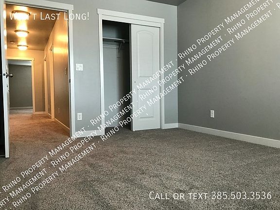 5th image of 1395 W Bridal Veil Dr