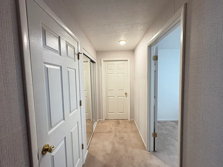 428 N 1200 E — Photo 58