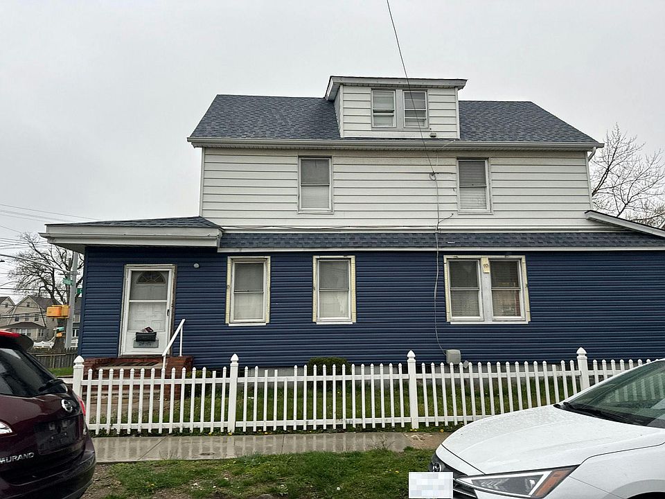 1st image of 11401 211th St