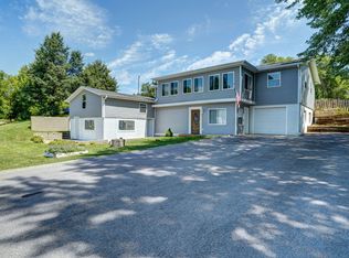 N7614 Bayshore Dr, Elkhorn, WI 53121