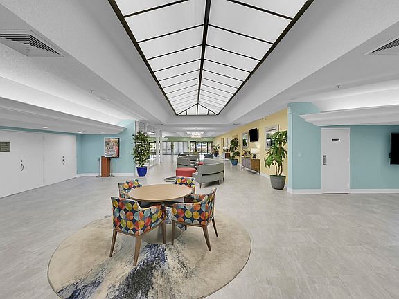 3rd image of 10434 Sunrise Lakes Boulevard #206
