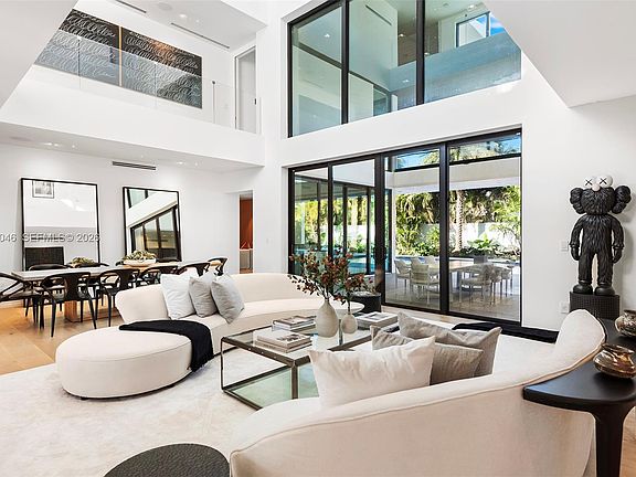 2nd image of 128 Ocean Blvd