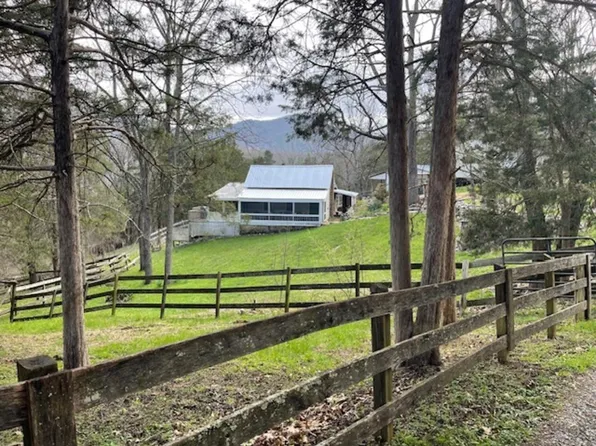 160 Cupps Hl, Fairfield, VA 24435