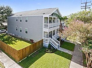3435 Calhoun St, New Orleans, LA 70125
