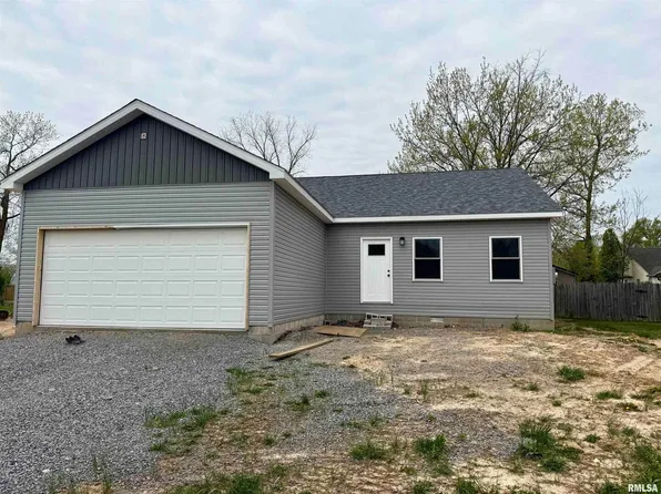1306 Laura Ln, Marion, IL 62959