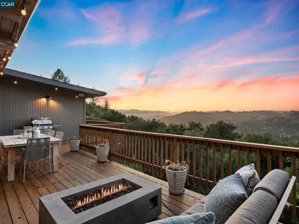 39 El Gavilan Rd, Orinda, CA 94563
