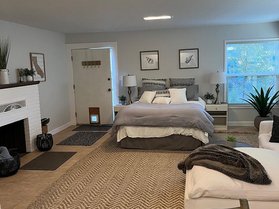 Large bright studio