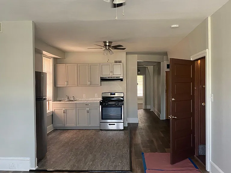 1855 Market St #2 — Photo 10