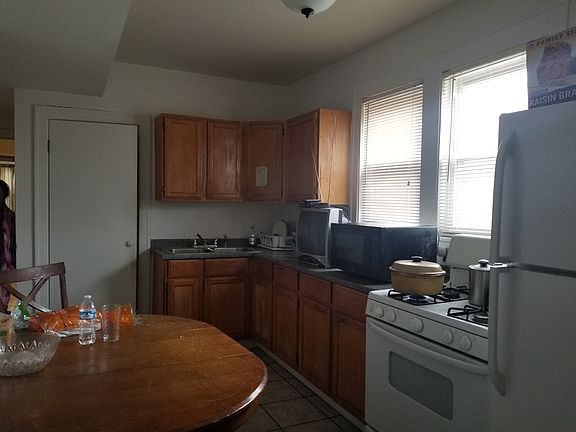 5th image of 1651 N Leclaire Ave