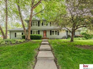 2211 Ridgewood Ave, Omaha, NE 68124